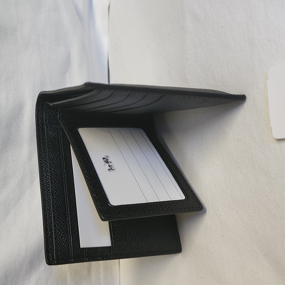 COACH Compact Black WALLET New - Picture 4 of 11